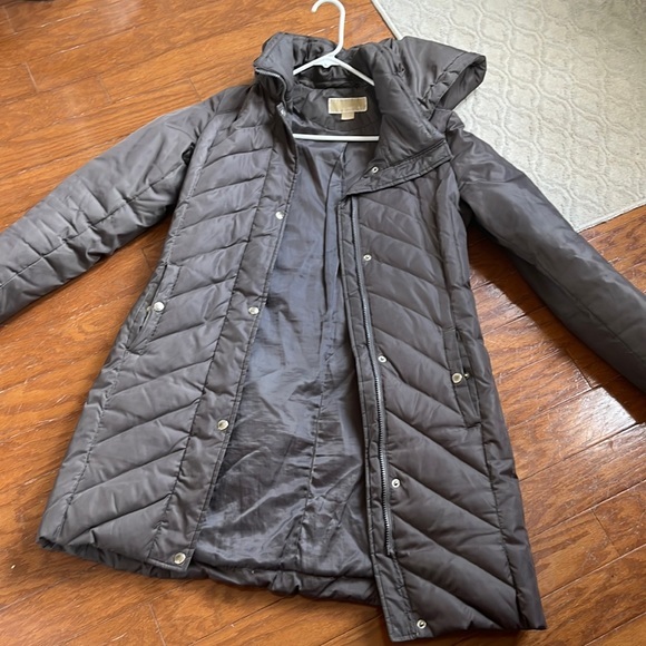 Michael Kors Jackets & Blazers - Michael kors womens grey puffer winter jacket XS